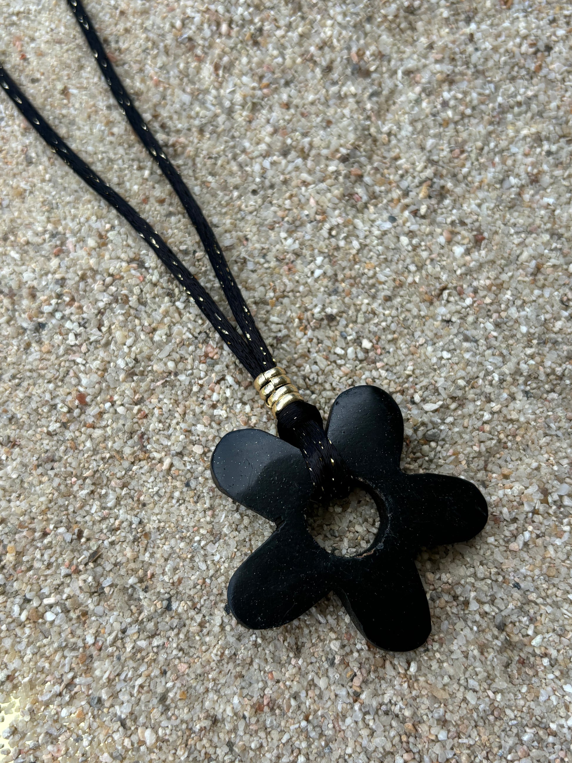 Wood Flower (Black)